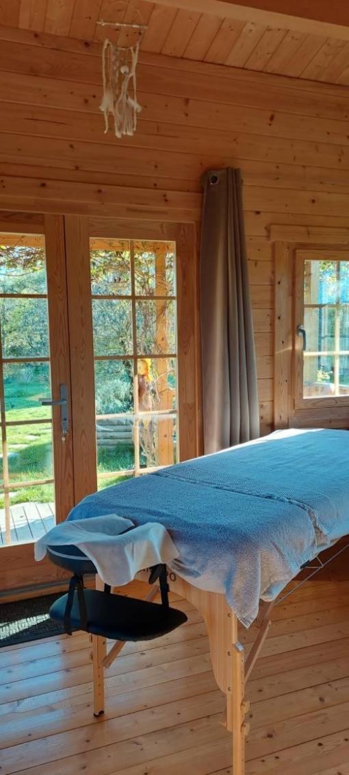Chalet Bois Pleine Campagne A Pontigny Exterior photo